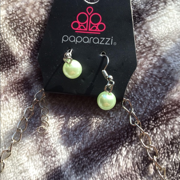 Paparazzi green bead necklace earring set - Picture 2 of 4
